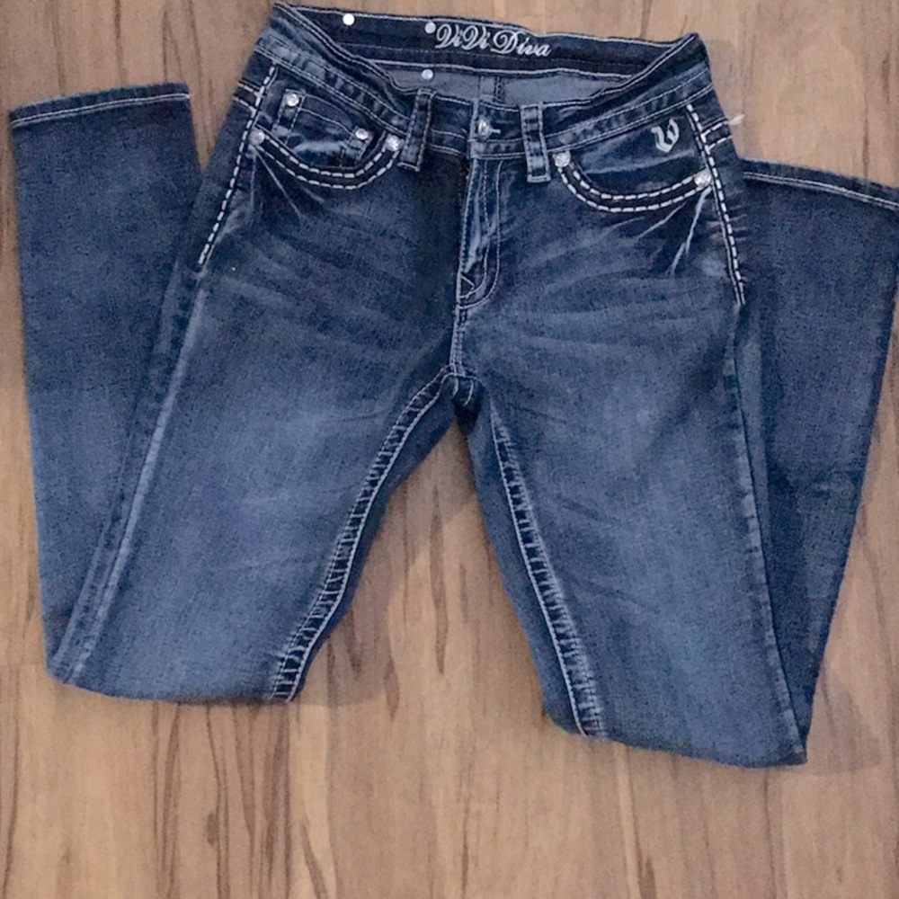 Women’s size 4 ViVi Diva skinny jeans